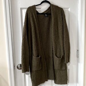 Bobeau Popcorn cardigan in olive
